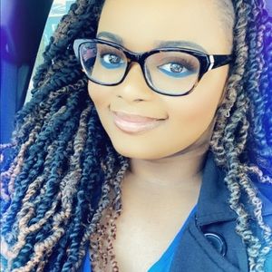 Meet your Posher, Angelica